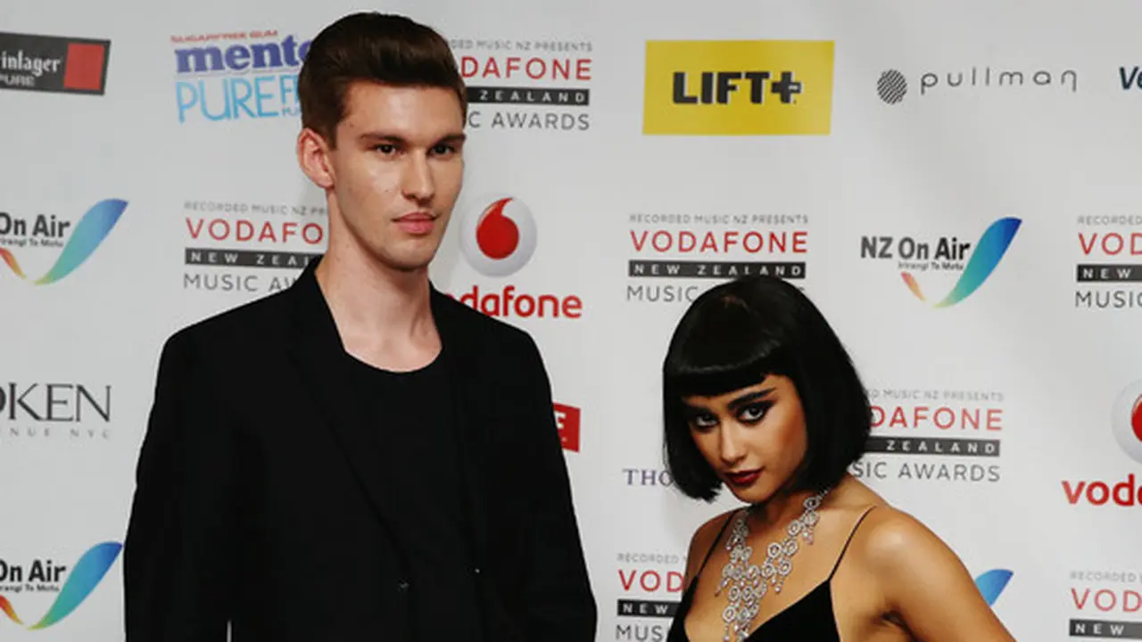 Natalia Kills dan Willy Moon