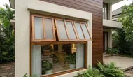 7 Model Ventilasi Jendela dari Kayu yang Bikin Rumah Adem, Estetik, dan Hemat Energi