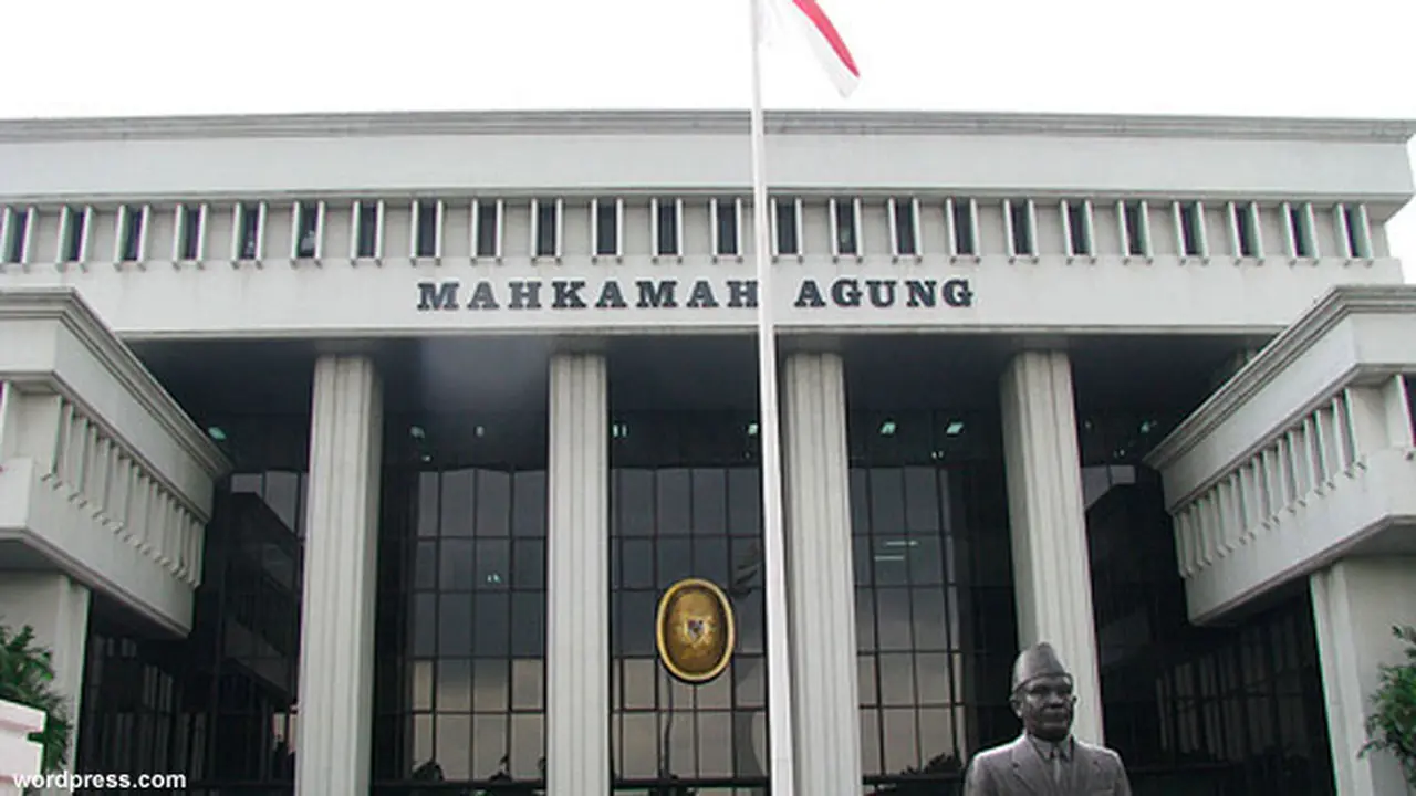 mahkamah130122c.jpg