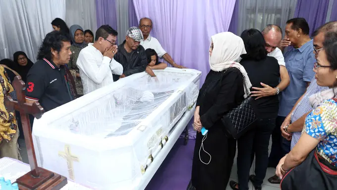 [Bintang] Dedikasi Bartje Van Houten untuk Musik hingga Akhir Hayat