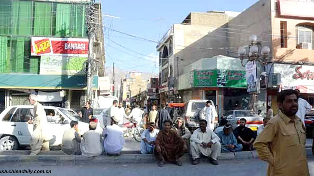 gempa-pakistan-1-130925b.jpg