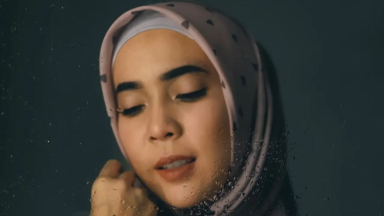 Fitri Tropica. (Foto: Instagram @irvantoge)