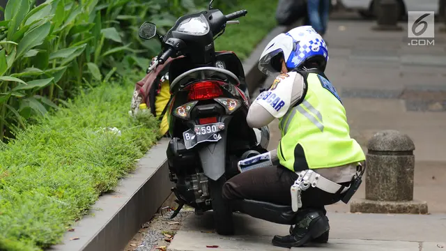 Polisi-Kempesi-Motor