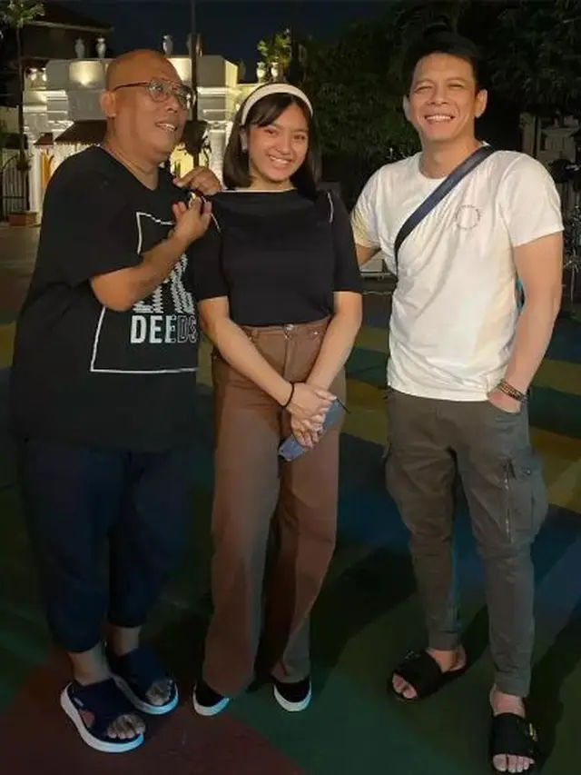 6 Momen Alleia Dampingi Ariel NOAH di Berbagai Kesempatan, Penuh Kasih Sayang