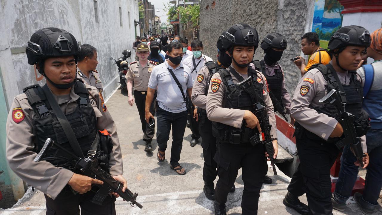 Densus 88 Geledah Rumah Terduga Teroris Sukoharjo