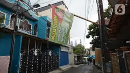 Suasana Jalan Petamburan 3, Jakarta, Rabu (30/12/2020). Pemerintah memutuskan untuk menghentikan kegiatan dan membubarkan organisasi massa Front Pembela Islam (FPI). (merdeka.com/Imam Buhori)