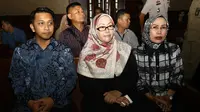 Ratu Atut Chosiyah Didakwa Korupsi Alkes Banten Rp 79,789 M, Rabu (8/3/2017). (Fachrur Rozie/Liputan6.com)