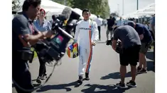 Video kegiatan Rio Haryanto pada hari pertama Kamis (17/3/2016) F1 GP Australia 2016 di Sirkuit Albert Park, Melbourne Australia. Rio mendapat kehormatan berdampingan dengan juara dunia Formula 1 seperti Vettel dan Hamilton di sesi jumpa pers.