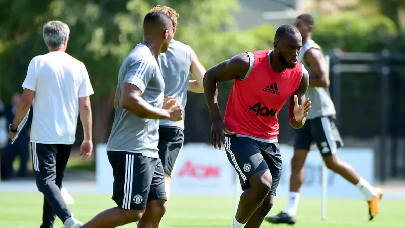 FOTO: Latihan Perdana Romelu Lukaku Bersama Manchester United