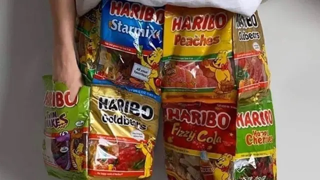 6 Desain Celana Pendek Ini Nyeleneh Banget, Anti-Mainstream