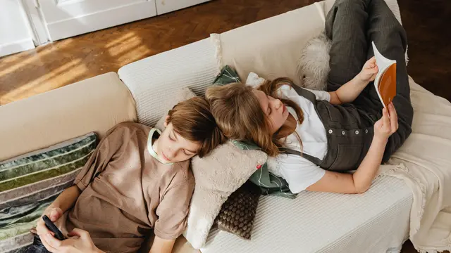 4. Batasi Penggunaan Media Sosial