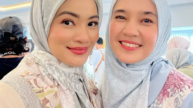Titi Kamal tampil berhijab