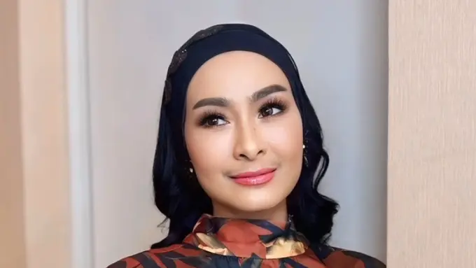 Tampilan Terbaru Iis Dahlia