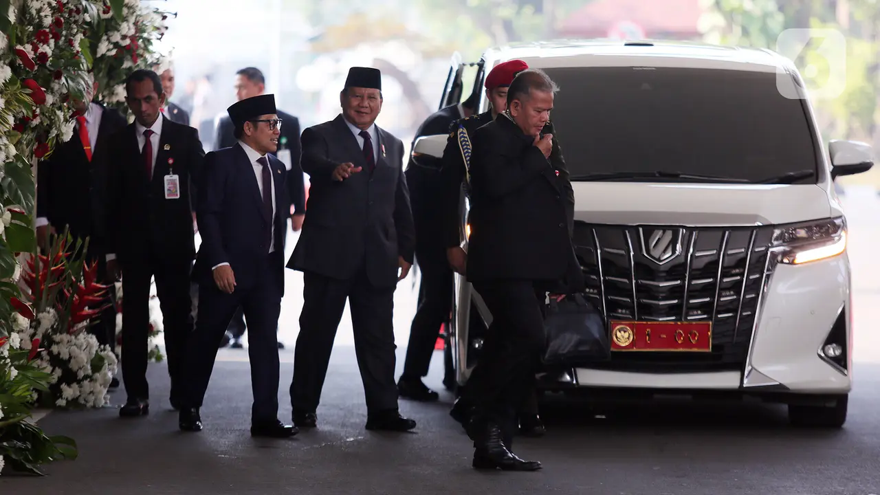 Jokowi Hadiri Sidang Tahunan Pakai Baju Adat Tanimbar Maluku