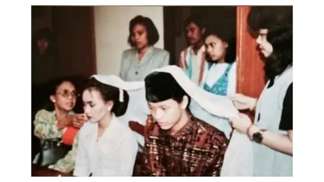 Tengah Tren, 6 Seleb Ini Sudah Lebih Dulu Nikah di KUA