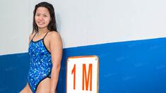 Perenang Indonesia, Yessy Yosaputra, berpose usai menjalani latihan persiapan Olimpiade Rio de Janeiro 2016 di Kolam Renang Cikini, Jakarta, Senin (25/7/2016). (Bola.com/Vitalis Yogi Trisna)