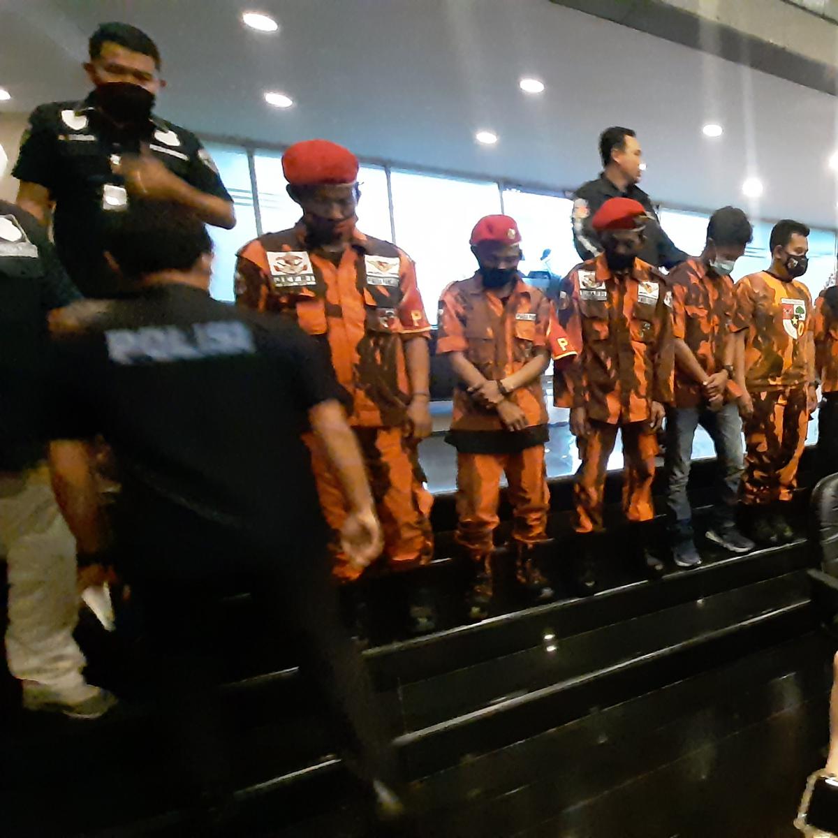 Kronologi akbp dermawan dikeroyok anggota pemuda pancasila saat amankan demo