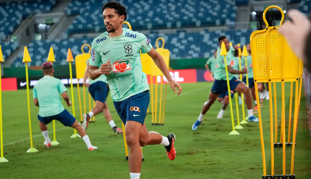 Di babak kedua, Brasil melakukan beberapa perubahan. (AP Photo/Andre Penner)