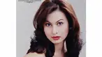 Tahun 2006, Diana Pungky memutuskan vakum dari dunia hiburan. Tahun 2024, Diana kembali ke layar kaca dengan bintangi drama komedi Akan Indah Pada Mantunya. Lantaran kembali ke layar kaca, foto jadul Diana kembali dikulik publik. Ini adalah foto lawas pemotretan Diana Pungky bersama Malibu Studio. Cantik seperti barbie, artis kelahiran 1974 ini dipuji sebagai salah satu artis cantik di era 90-an. (Liputan6.com/IG/@_dianapungky_)