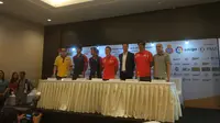 Sesi konferensi pers jelang laga Persija Jakarta melawan Espanyol di Fairmont Hotel, Jakarta, Selasa (18/7/2017). Laga tersebut dilangsungkan di Stadion Patriot, Bekasi, Rabu (19/7/2017). (Liputan6.com/Ahmad Fawwaz Usman)