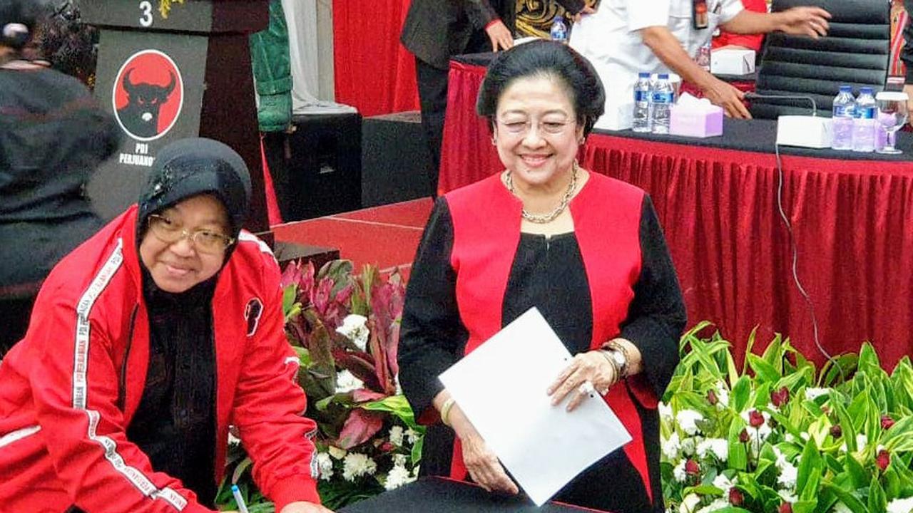 Tri Rismaharini dilantik sebagai Ketua DPP PDIP, Senin (19/8/2019).