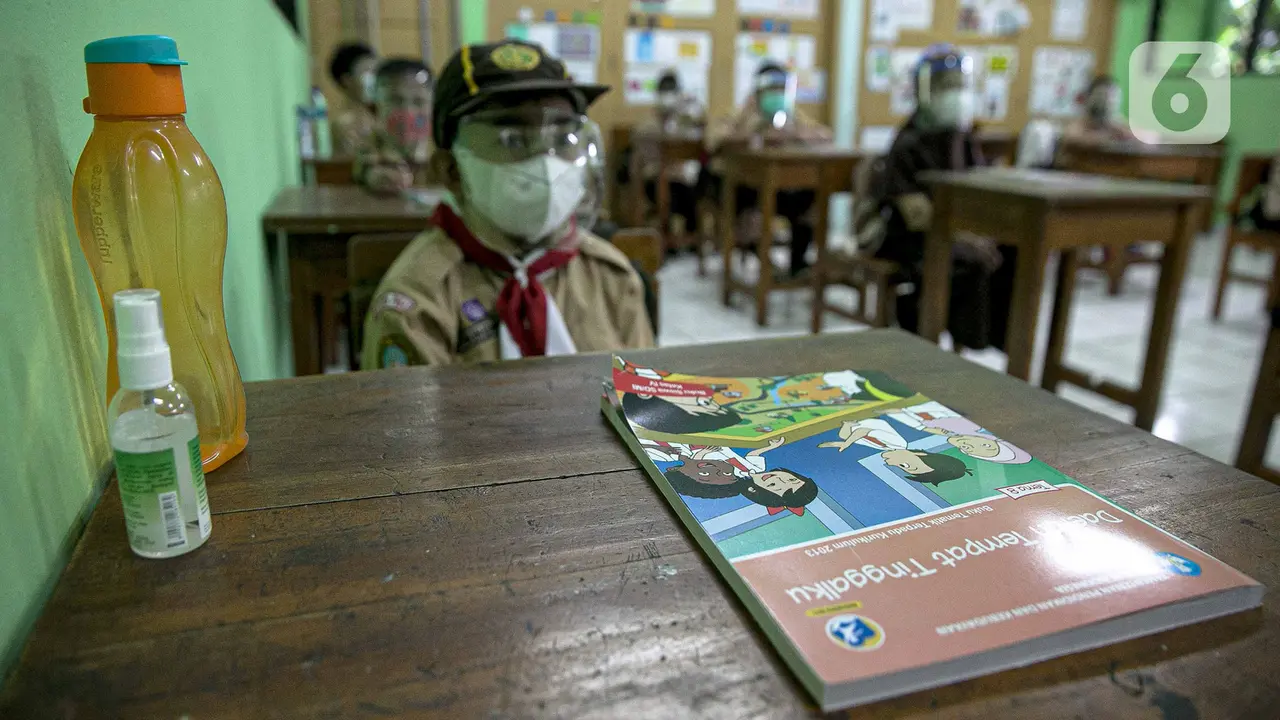 Uji coba pembelajaran tatap muka hari pertama