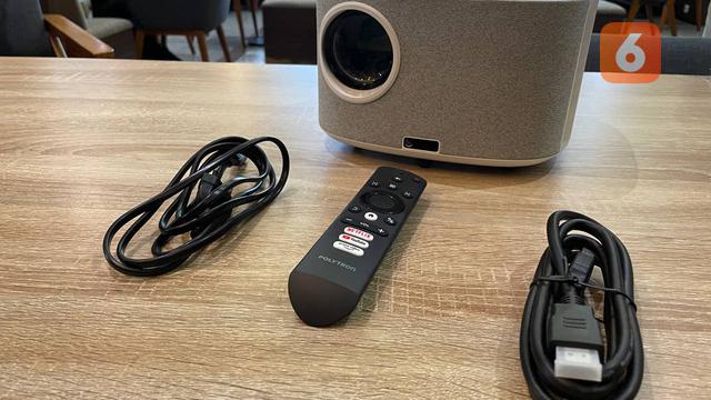 Proyektor cerdas Polytron yang hadir dengan Netflix dan YouTube serta build in speaker (Liputan6.com/ Agustin Setyo Wardani)