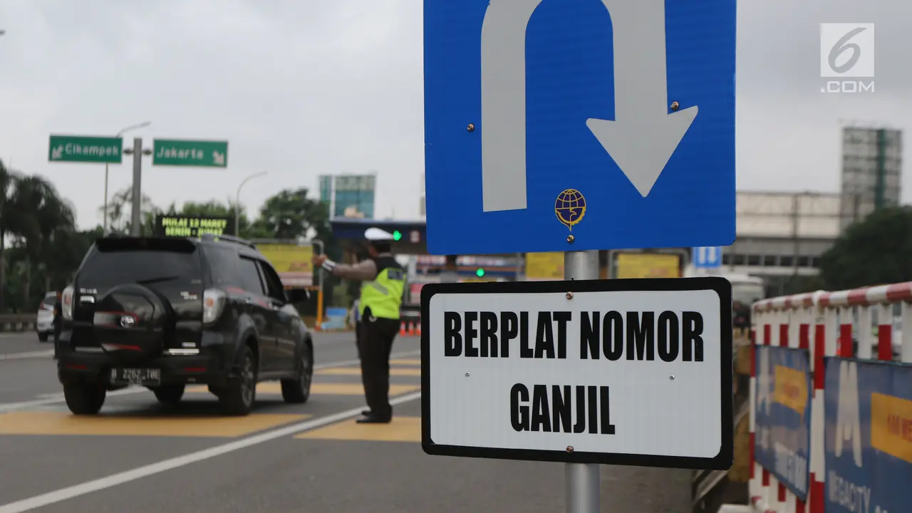 Ganjil Genap di Pintu Tol Bekasi Mulai Diberlakukan