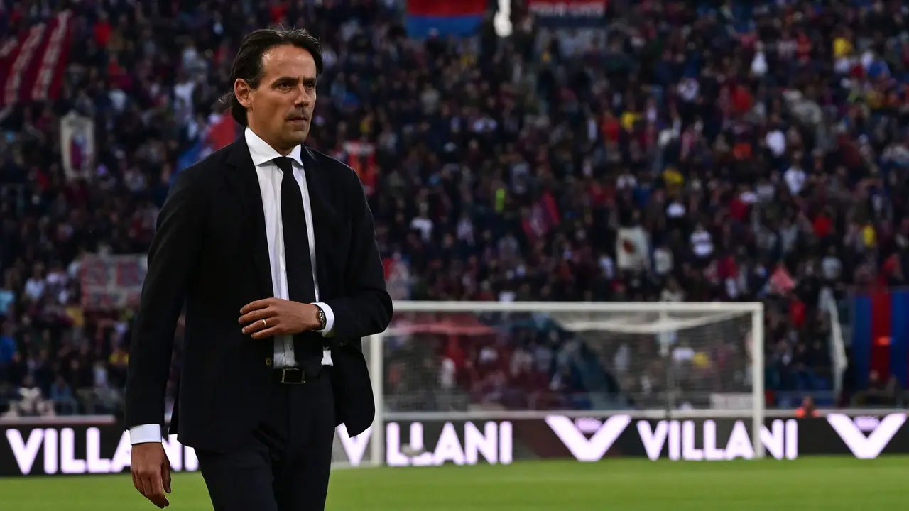 Foto: Aksi Para Penggawa Bologna saat Gagalkan Usaha Inter Milan Ambil Alih Puncak Klasemen Liga Italia