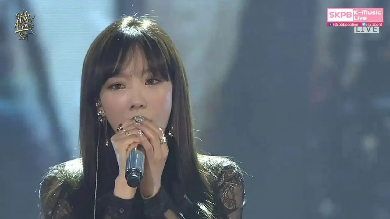 Taeyeon `Girls generation`