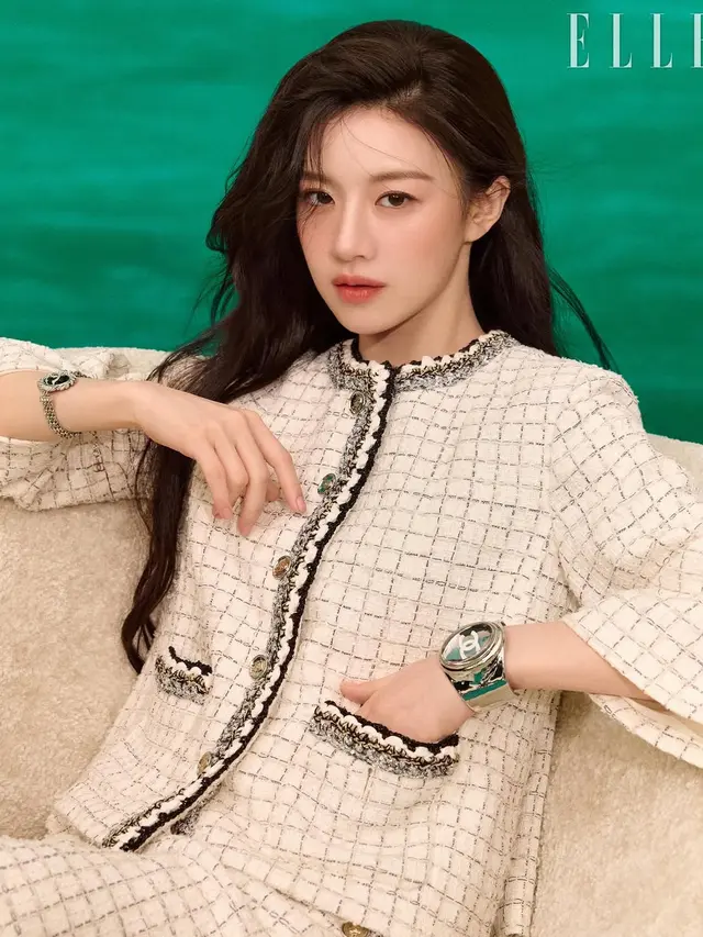 Go Youn Jung Pemeran Oh Yi Young di Drakor Resident Playbook. [@goyounjung]