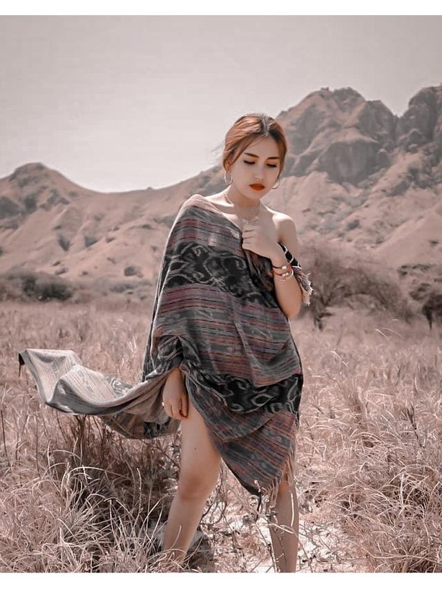 Masuk Nominasi Wajah Tercantik TC Candler, Ini 6 Potret Ayu Ting Ting yang Bikin Pangling