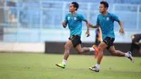 Pemain muda Arema FC Dio Permana. (Liputan6.com/Rana Adwa)