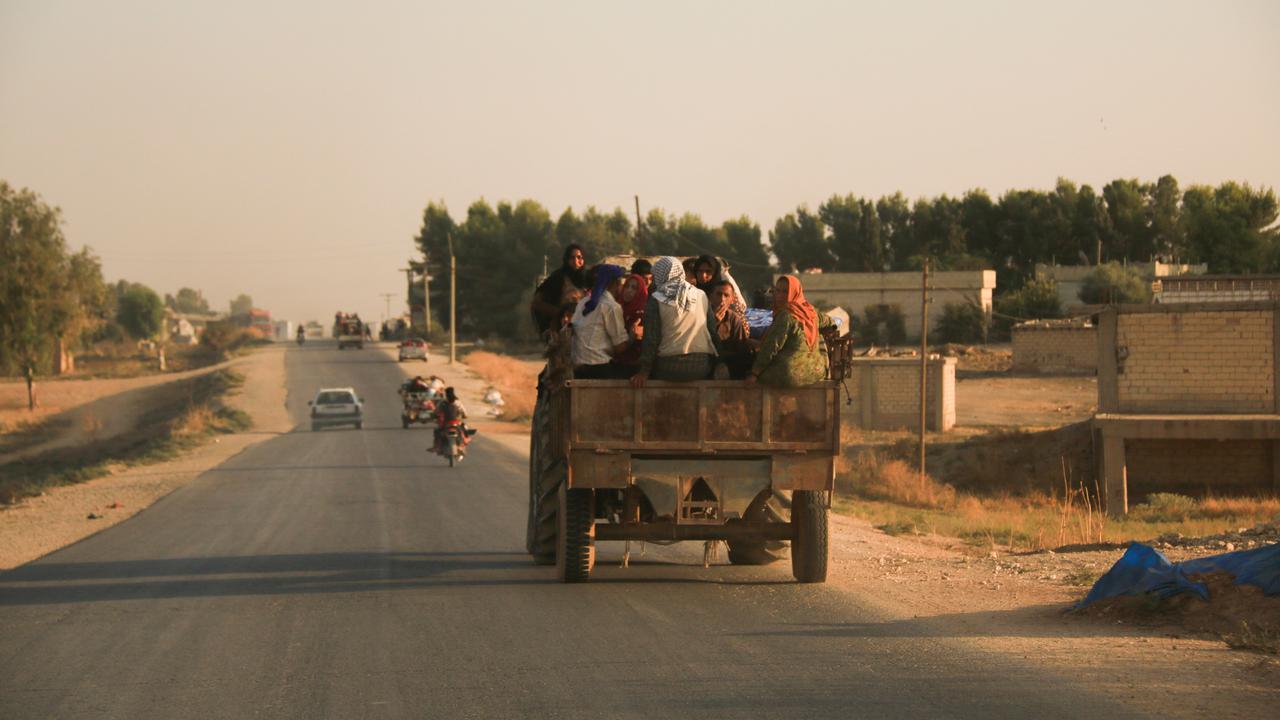 Eksodus Warga Saat Turki Serang Milisi Kurdi di Suriah