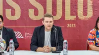 Direktur Olahraga Persis Solo, Edwin Klok, memastikan bahwa perburuan pemain sudah berakhir. Dia juga menyebut sejumlah modal berharga yang membuat Laskar Sambernyawa siap menatap Liga 1 2023/2024. (Bola.com/Radifa Arsa)