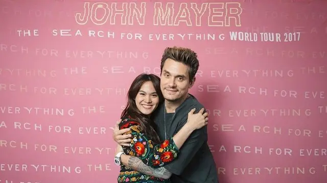 Sheryl Sheinafia dan John Mayer