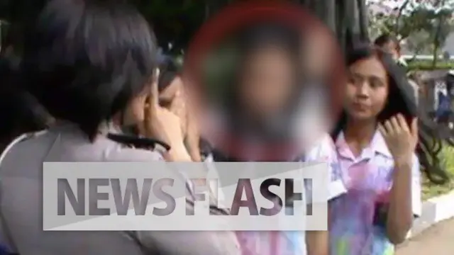  Seorang siswi SMA di Medan mengancam seorang Polwan dan mengaku anak Inspektur Jenderal Arman Depari, lantaran tidak terima kendaraan yang ditumpangi saat konvoi diberhentikan polisi. 