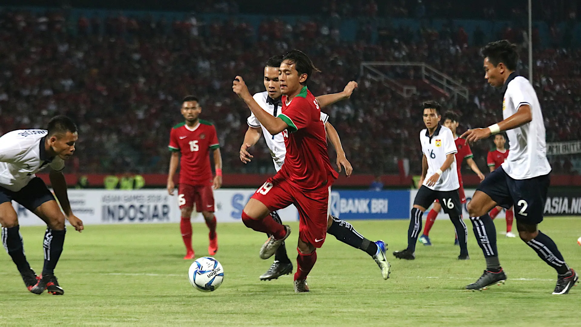 Timnas Indonesia U-19 menang atas Laos, Minggu (1/7/2018) di Stadion Gelora Delta, Sidoarjo. (Bola.com/Aditya Wany)