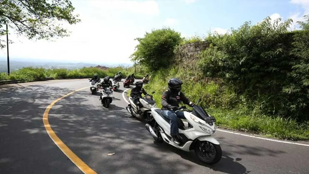 Tips touring pada masa pandemi covid-19 (AHM)