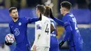 Pemain Chelsea, Jorginho dan Kai Havertz, merayakan gol ke gawang Krasnodar pada laga Liga Champions di Stadion Stamford Bridge, Rabu (9/12/2020). Kedua tim bermain imbang 1-1. (AP Photo/Kirsty Wigglesworth, Pool)