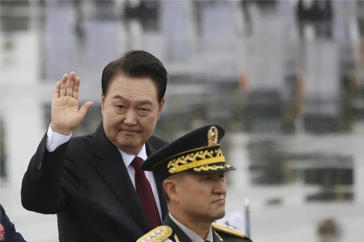 Presiden Yoon Suk Yeol di acara Parade militer perdana di Korea Selatan sejak 2013. (AP/Ahn Young-Joon)