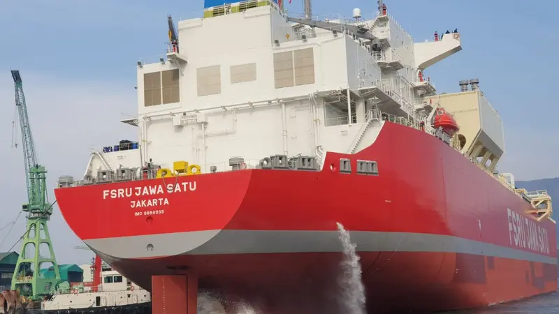 FSRU Jawa Satu berlayar meninggalkan Galangan Kapal Samsung Heavy Industries di Geoje, Busan, Korea Selatan menuju Indonesia. (Foto: Jawa Satu Power)
