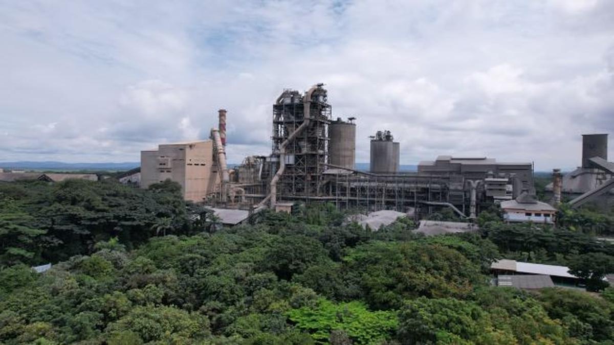 Direktur Utama SMCB Ainul Yaqin Mengundurkan Diri