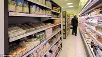 Supermarket di Colombes, Paris, Prancis, hanya menjual produk-produk halal saja. (AFP)