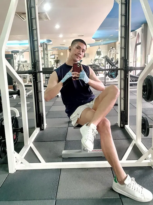 Disebut Terlalu Kurus, Ini 6 Potret Terbaru Ricky Cuaca yang Turun 60 Kg