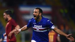 1. Fabio Quagliarella (Sampdoria) - 16 gol dan 6 assist (AFP/Marco Bertorello)