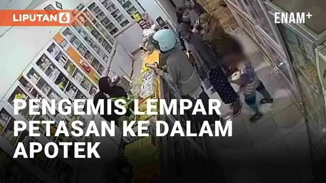 Aksi nekat dilakukan keluarga pengemis saat meminta-minta di sebuah apotek di Barombong, Makassar. Dalam rekaman CCTV, dua wanita dan seorang anak laki-laki pengemis datang. Mereka nekat menyalakan dan melempar petasan saat karyawan apotek sedang mel...