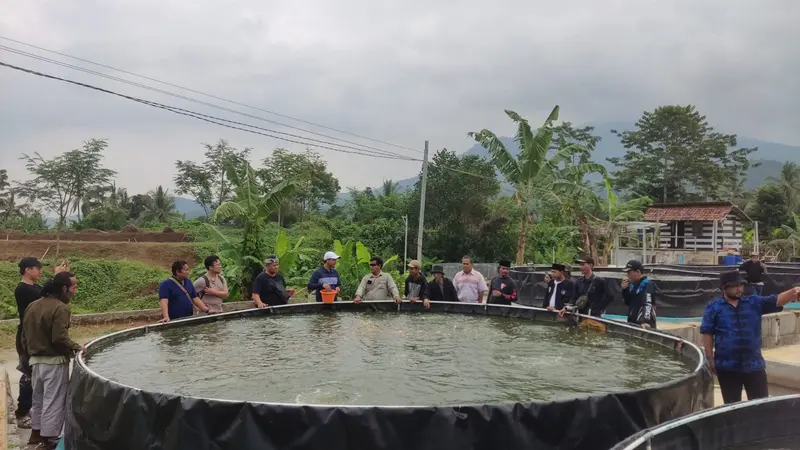 Pelatihan Budidaya Ikan Air Tawar oleh BAIS TNI Bersama Pemprov Banten. (Selasa, 06/08/2024). (Istimewa).).