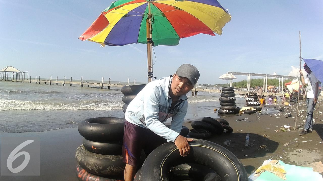 20160710- Pantai Alam Indah Jadi Tempat Favorit Warga Tegal- Herman Zakharia