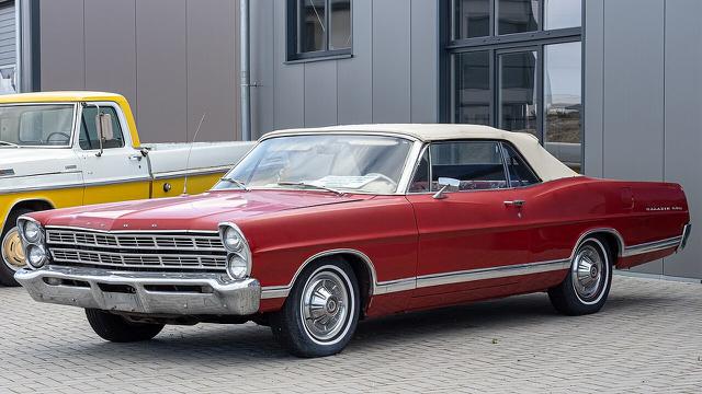 Ford Galaxie 500